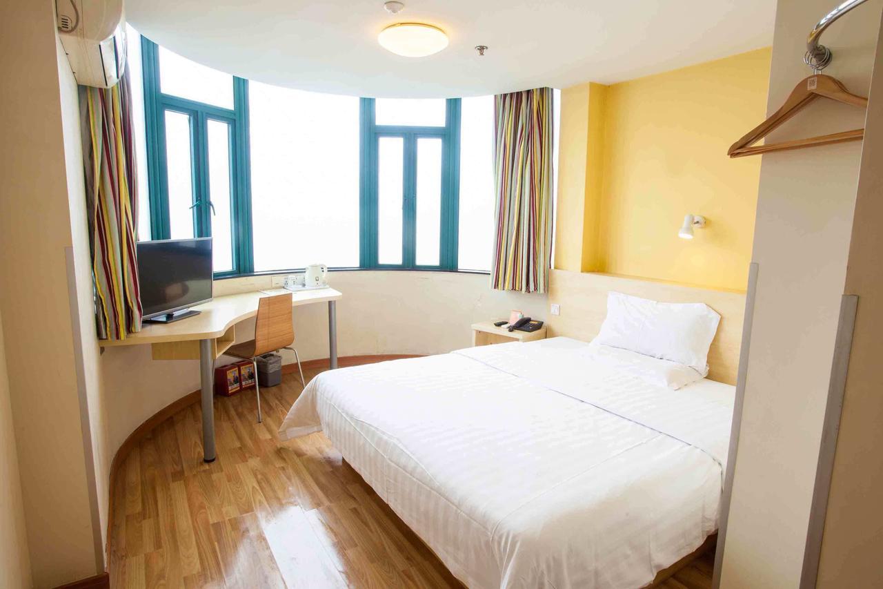 7Days Inn Zhongshan Li He Square Zimmer foto