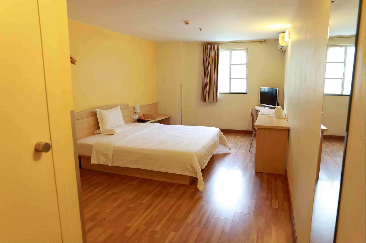7Days Inn Zhongshan Li He Square Zimmer foto