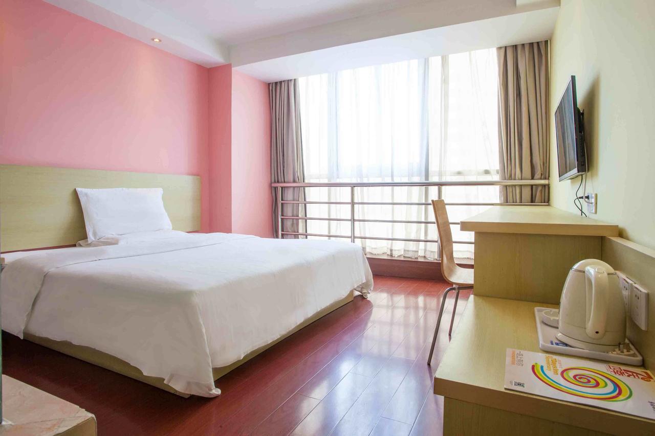 7Days Inn Zhongshan Li He Square Zimmer foto