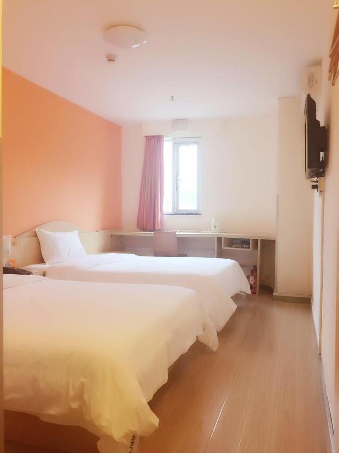 7Days Inn Zhongshan Li He Square Exterior foto